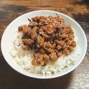 ごま油香るᕷ 塩昆布とかつお節のアレンジ納豆ꕤ୭*